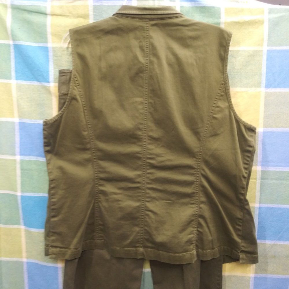 2314 Size XL Units Pant-set and Matching Top - Picture 6 of 9
